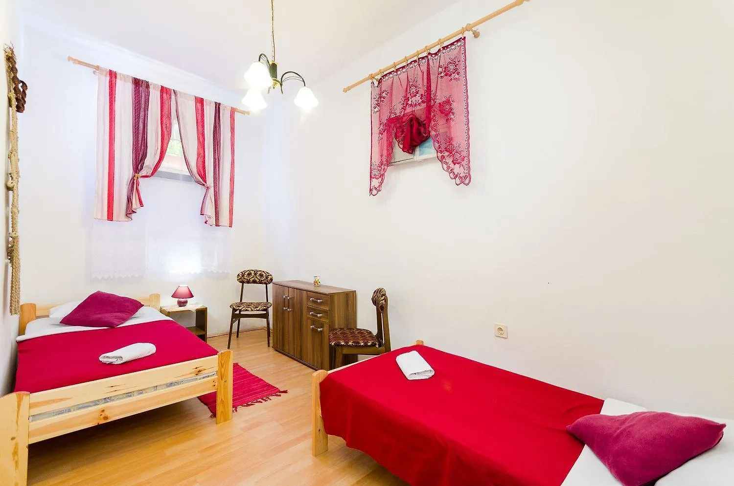 Nostalgisches Apartment Nur 500 Meter Zum Strand Mit Privater Terrasse, Meerblick, Grill Dramalj Croatia