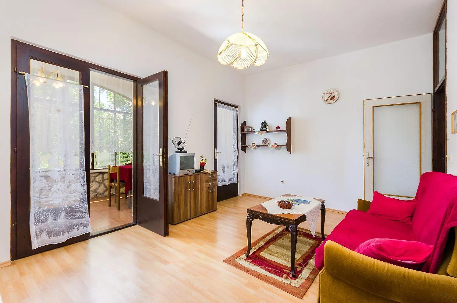 Nostalgisches Apartment Nur 500 Meter Zum Strand Mit Privater Terrasse, Meerblick, Grill Dramalj