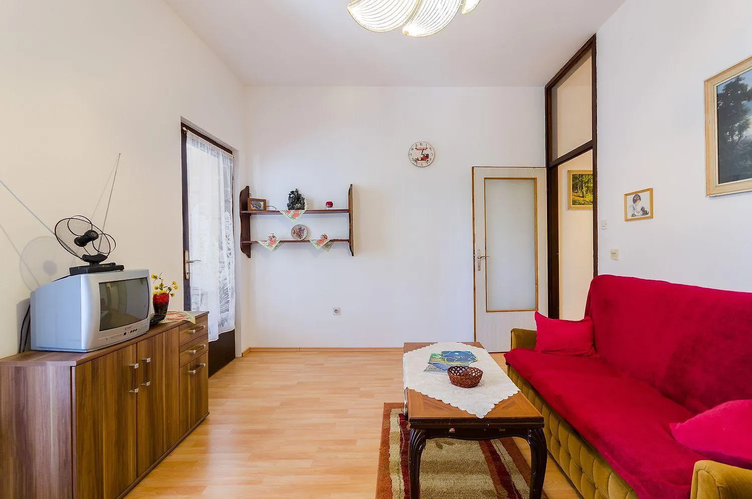 Nostalgisches Apartment Nur 500 Meter Zum Strand Mit Privater Terrasse, Meerblick, Grill Dramalj